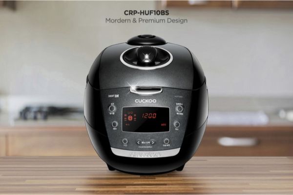 Nồi cơm điện cao tần Cuckoo CRP-HUF10BS thiết kế hiện đại, sản xuất tại Hàn Quốc