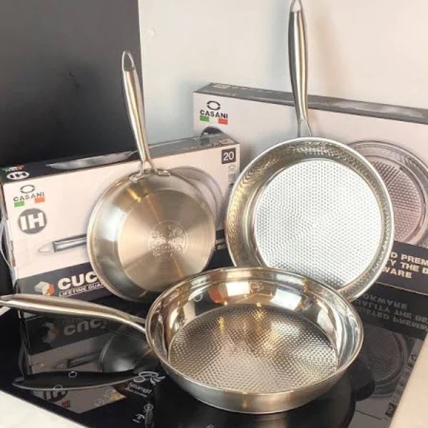 Chảo inox 304 không phủ chống dính Casani với chất liệu inox 304 bền bỉ, chống gỉ, an toàn cho sức khỏe