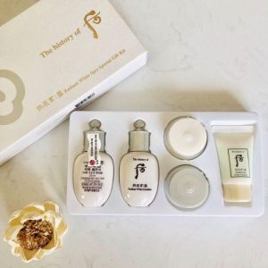 Set Whoo mini chụp góc nghiêng thể hiện chất liệu và màu sắc sang trọng