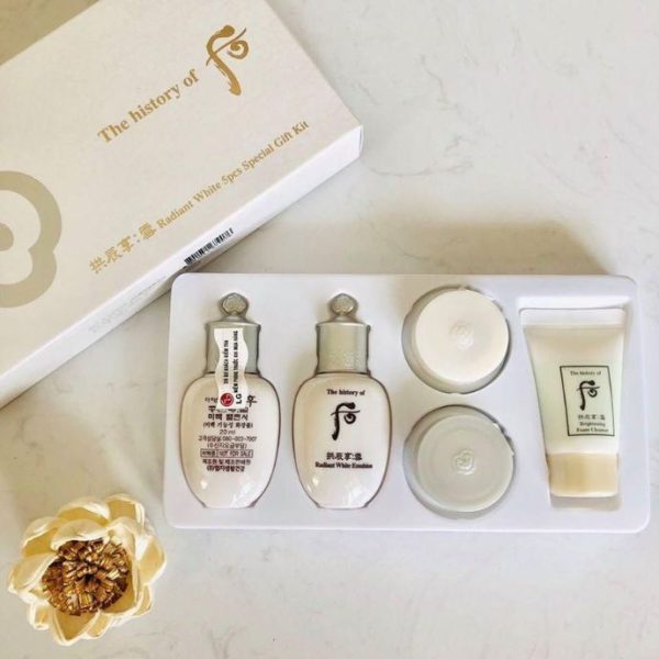 Set Whoo mini chụp góc nghiêng thể hiện chất liệu và màu sắc sang trọng