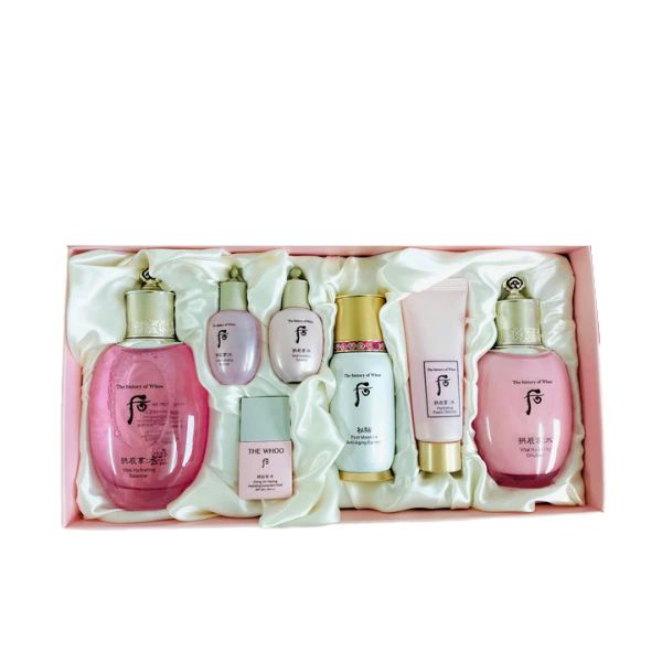 Bộ Dưỡng Ẩm Chuyên Sâu Whoo Hồng Gongjinhyang Soo giúp cấp ẩm, phục hồi và mang lại làn da căng mướt