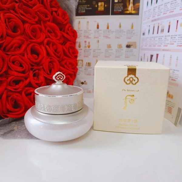 Cao nám Whoo 50ml nhìn từ góc nghiêng